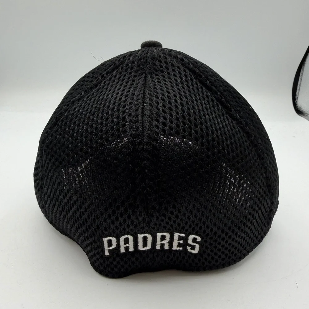 New Era‎ 39Thirty San Diego Padres Hat Cap S/M Black Mesh Back Stretch Flex Fit